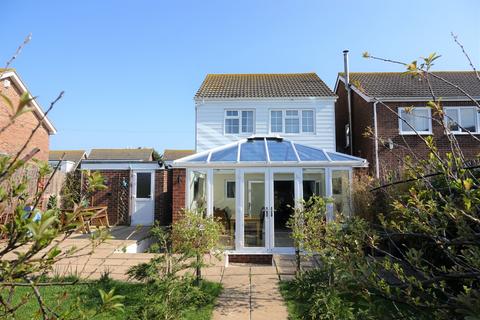 Dennys Close, Selsey 3 bed detached house for sale