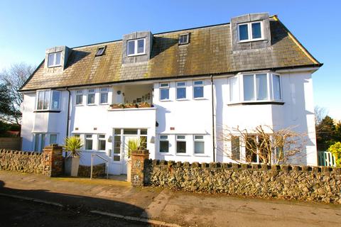 Twiss Road, Hythe, CT21 2 bed apartment for sale