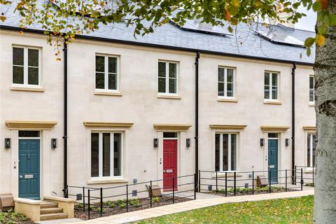 4 bedroom end of terrace house for sale