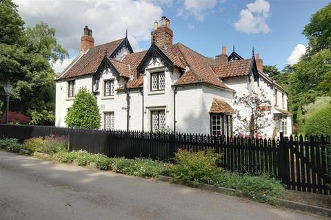 West Ella Road, West Ella 5 bed detached house for sale