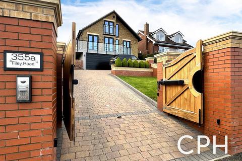 Filey Road, Scarborough 3 bed detached house for sale