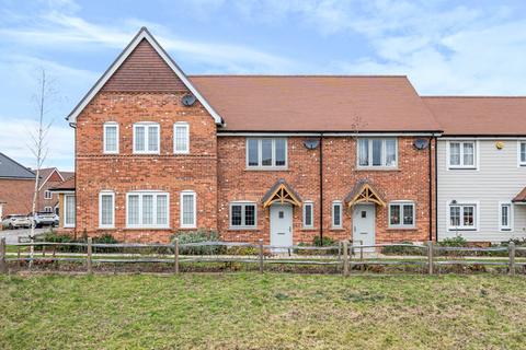 Taverner Square, Cranleigh, GU6 2 bed terraced house for sale