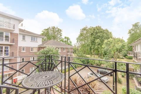Brompton Park Crescent, Fulham... 1 bed flat for sale