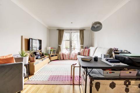 Brompton Park Crescent, Fulham... 1 bed flat for sale