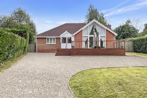 3 bedroom detached bungalow for sale