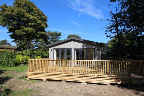 Cliff House Holiday Park, Dunwich 2 bed villa for sale