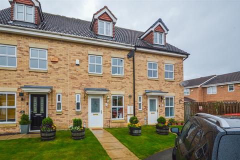 Whinbeck Avenue, Normanton WF6 3 bed townhouse for sale