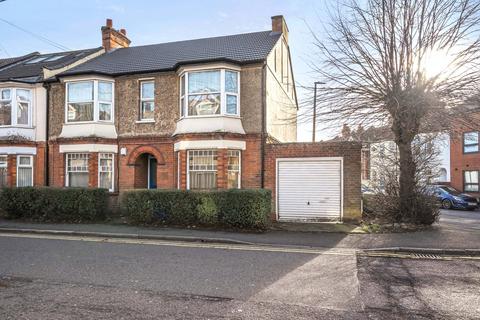 Marlborough Road, Hertfordshire WD18 5 bed semi
