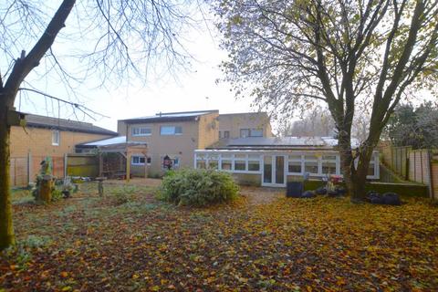 Stocken Hall Road, Stretton LE15 3 bed semi