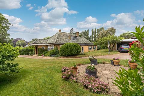 Freshwater Bay, Isle of Wight 7 bed detached house for sale