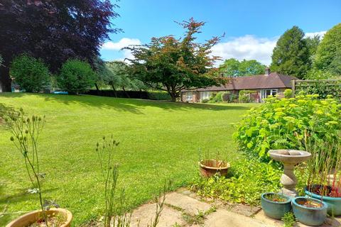 2 bedroom semi-detached bungalow for sale