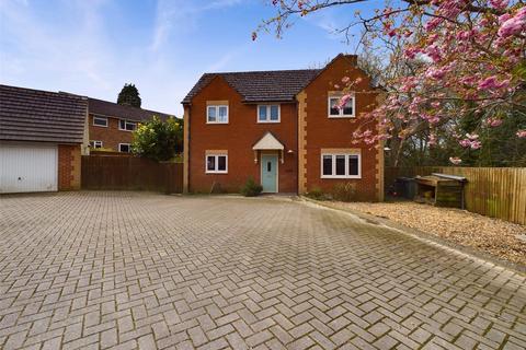 Bath Road, Stroud, Gloucestershire, GL5 4 bed detached house for sale