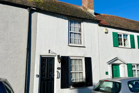 Sandown Road, Deal, Kent, CT14 2 bed terraced house for sale