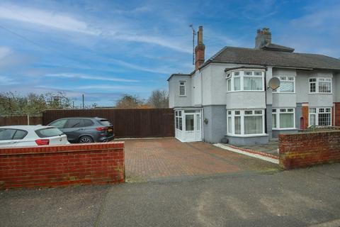 Tennyson Avenue, King's Lynn, PE30 3 bed semi