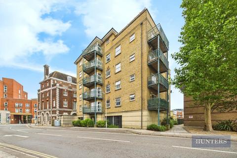 Neptune House, Southampton SO14 2 bed flat for sale