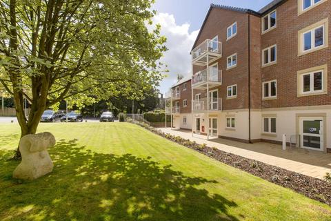 Shackleton Place, Devizes, Wiltshire... 2 bed apartment for sale