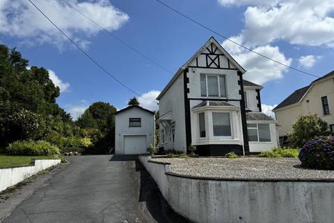 Kings Road, Llandybie, Ammanford 3 bed detached house for sale