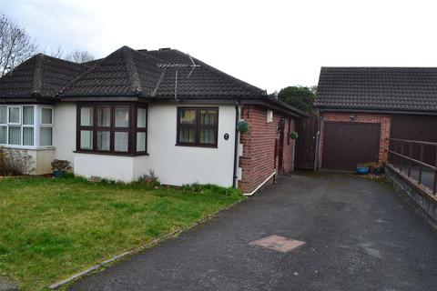 2 bedroom semi-detached bungalow for sale