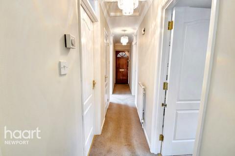 Kings Acre Fields Park Road, Newport 2 bed apartment for sale
