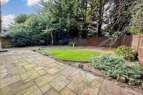 The Street, Hartlip, Sittingbourne, Kent 3 bed detached house for sale