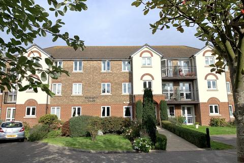 Wellington Court, Beechwood Avenue... 2 bed apartment for sale