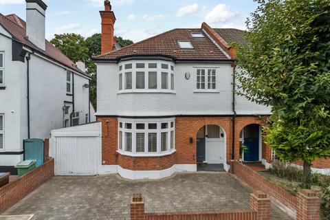 5 bedroom semi-detached house for sale