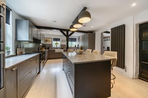 Gates Green Road, West Wickham 6 bed detached house for sale