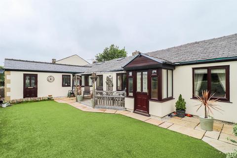 3 bedroom terraced bungalow for sale