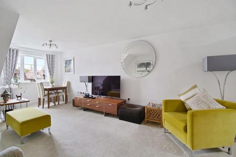 Addington Road, South Croydon 2 bed apartment for sale