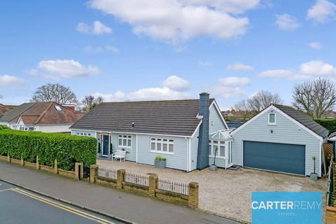 Blackshots Lane, Grays, RM16 5 bed detached house for sale