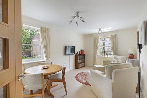 Cartwright Court, 2 Victoria Road... 1 bed apartment for sale