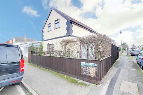 George Street, Mablethorpe LN12 2 bed detached house for sale