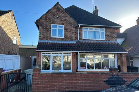 Roseberry Avenue, Skegness... 4 bed detached house for sale