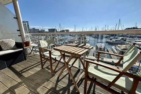 Neptune Square, Ipswich IP4 2 bed apartment for sale