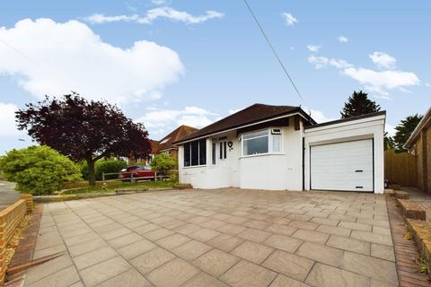 Sullington Gardens, Worthing BN14 3 bed detached bungalow for sale