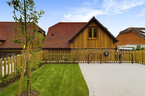 Mill Lane, Worthing BN13 4 bed detached house for sale