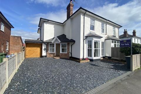 4 bedroom semi-detached house for sale