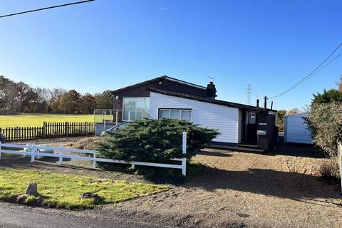 2 bedroom detached bungalow for sale