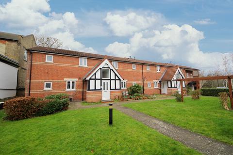Haynes Close, N11 1 bed flat for sale