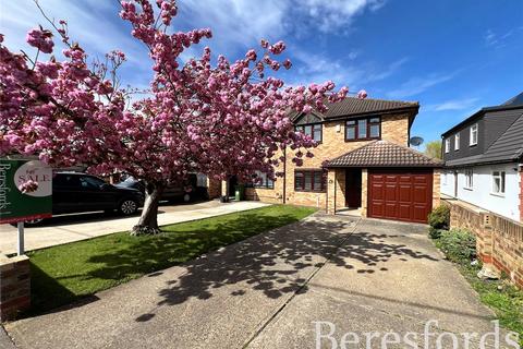 Abbey Wood Lane, Rainham, RM13 4 bed semi