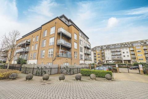 Wintergreen Boulevard, West Drayton UB7 3 bed apartment for sale