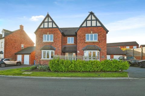 5 bedroom detached house for sale