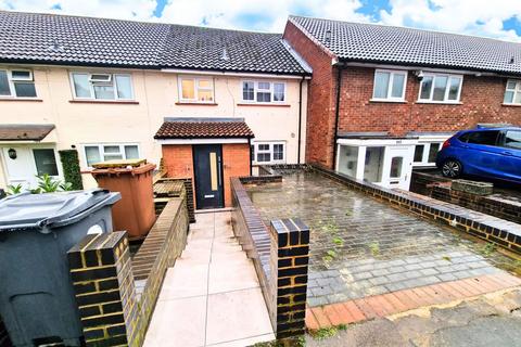 4 bedroom terraced house for sale