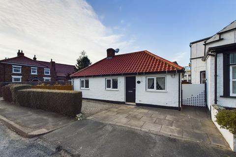 1 bedroom detached bungalow for sale