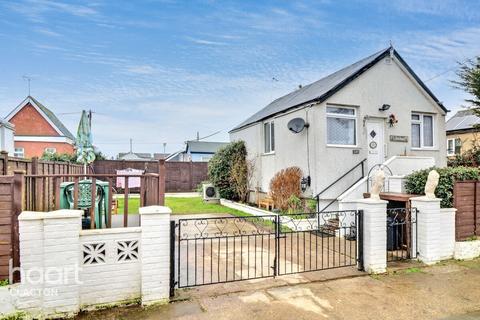 Morris Avenue, Clacton