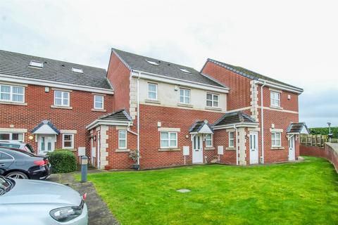 Church Gardens, Wakefield WF4 2 bed apartment for sale