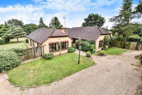 4 bedroom detached bungalow for sale