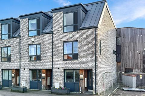 Great Shelford, Cambridge CB22 3 bed townhouse for sale
