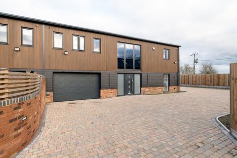 4 bedroom barn conversion for sale