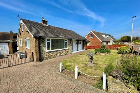 Raincliffe Crescent, Scarborough YO12 3 bed detached bungalow for sale